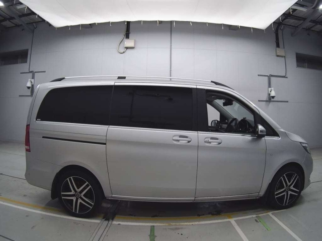MERCEDES BENZ V CLASS 2017