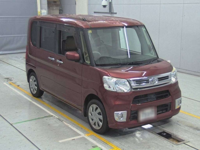 DAIHATSU TANTO 2014