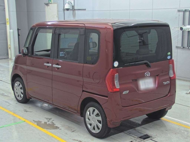 DAIHATSU TANTO 2014