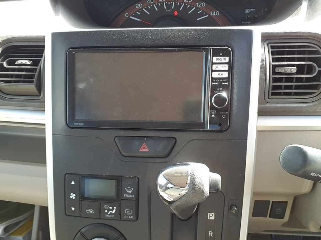 DAIHATSU TANTO 2014