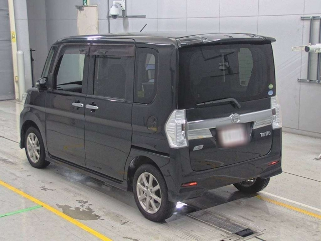 DAIHATSU TANTO 2013