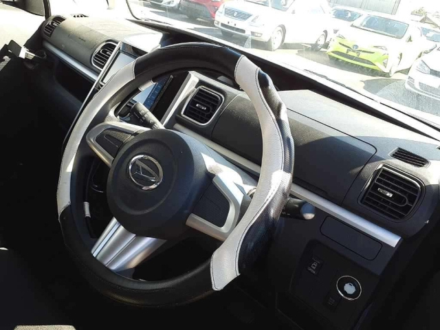 DAIHATSU TANTO 2013