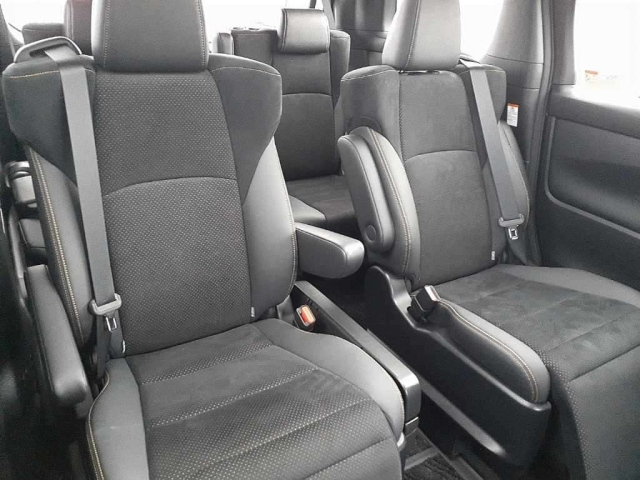 TOYOTA VELLFIRE 2020