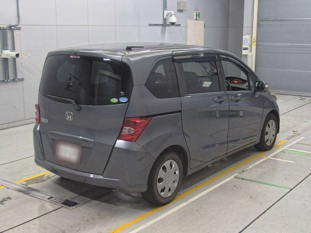 HONDA FREED 2011