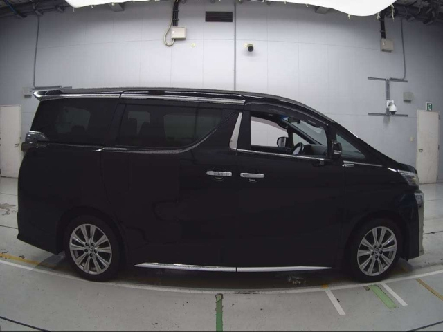TOYOTA VELLFIRE 2020