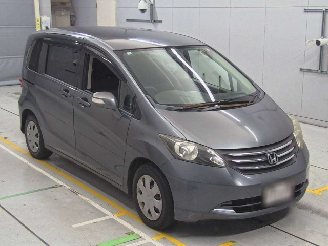 HONDA FREED 2011