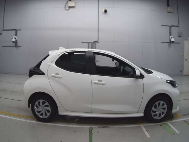 TOYOTA YARIS 2021