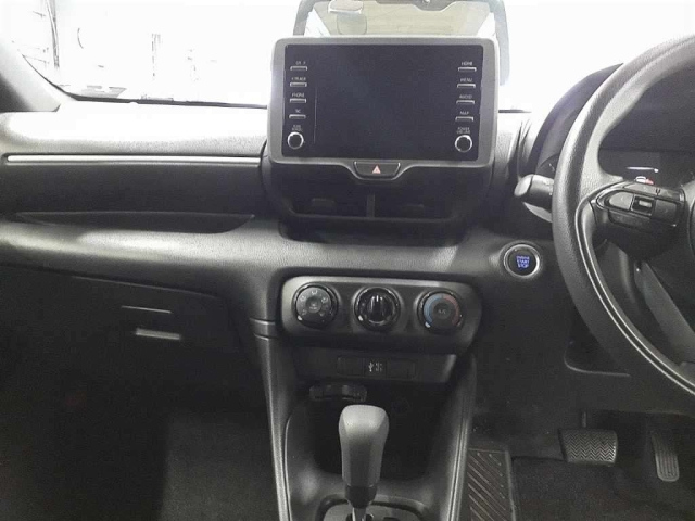 TOYOTA YARIS 2021