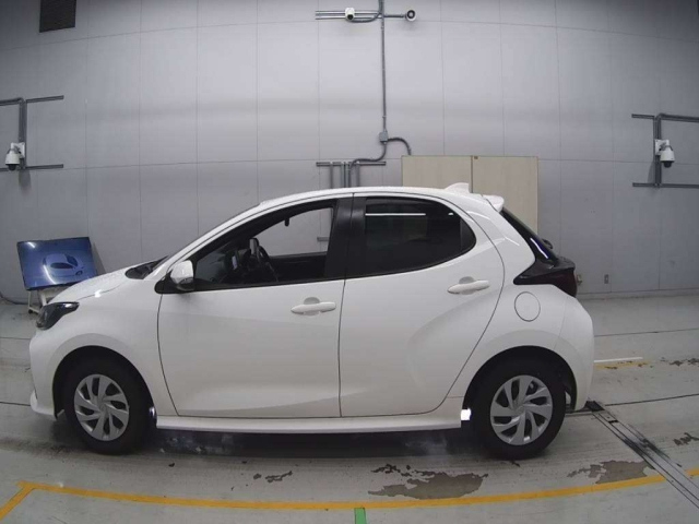 TOYOTA YARIS 2021