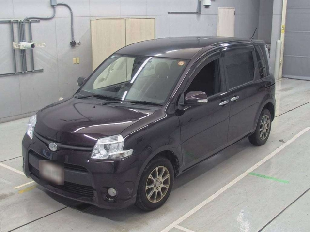 TOYOTA SIENTA 2012