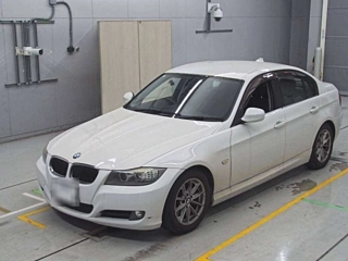 BMW 3 SERIES 2011