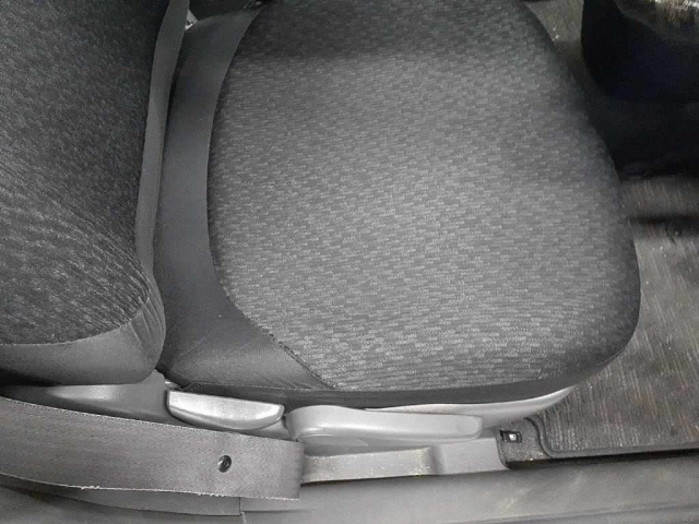 TOYOTA SIENTA 2012