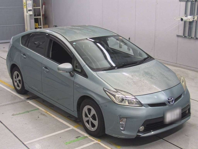 TOYOTA PRIUS 2014