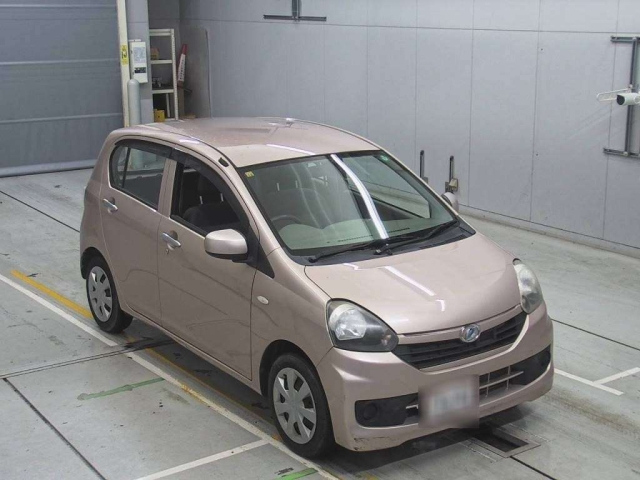 DAIHATSU MIRA E S 2014