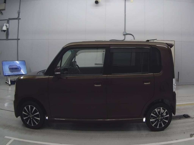 DAIHATSU MOVE CONTE 2011