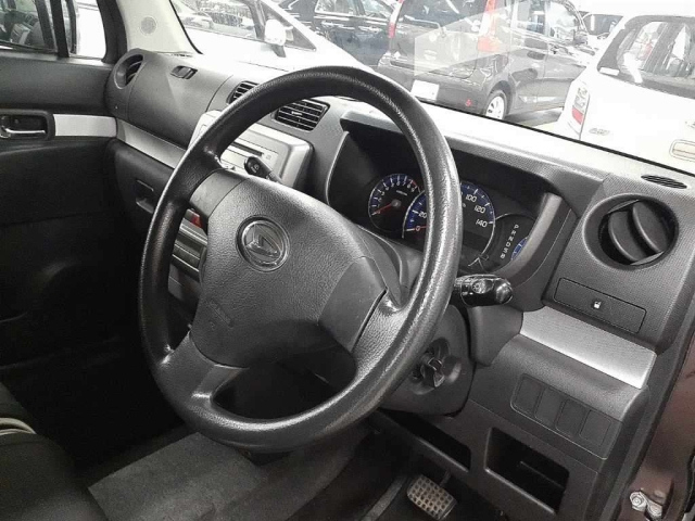 DAIHATSU MOVE CONTE 2011