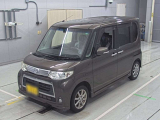 DAIHATSU TANTO 2011