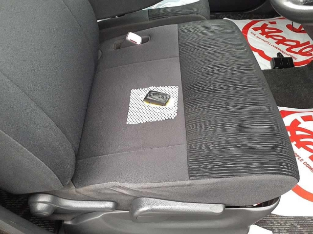 DAIHATSU TANTO 2011