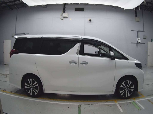 TOYOTA ALPHARD 2021