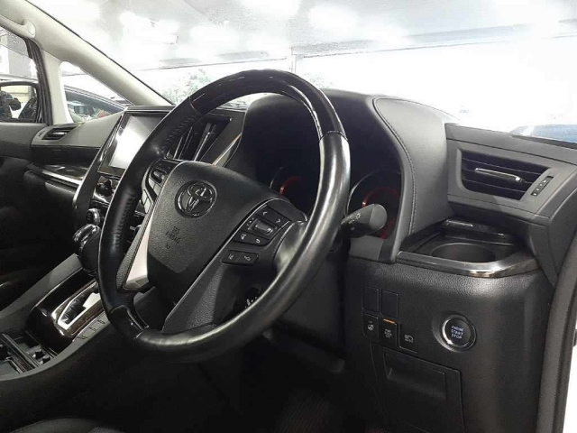TOYOTA ALPHARD 2021