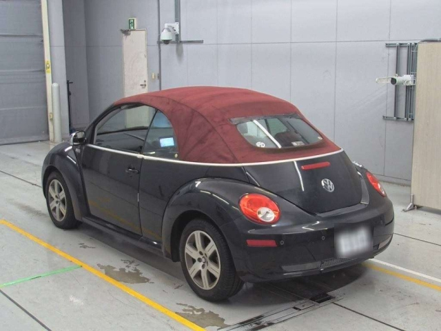 VOLKSWAGEN NEW BEETLE 2009