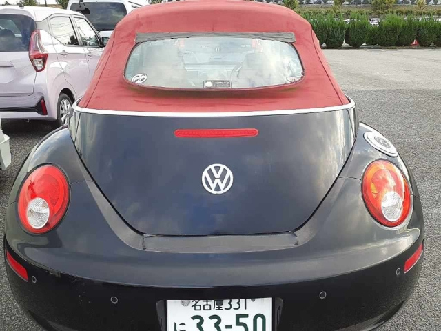 VOLKSWAGEN NEW BEETLE 2009