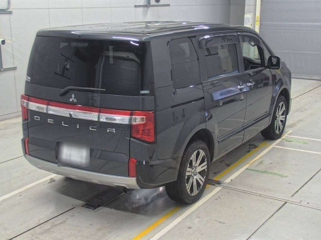 MITSUBISHI DELICA D5 2023