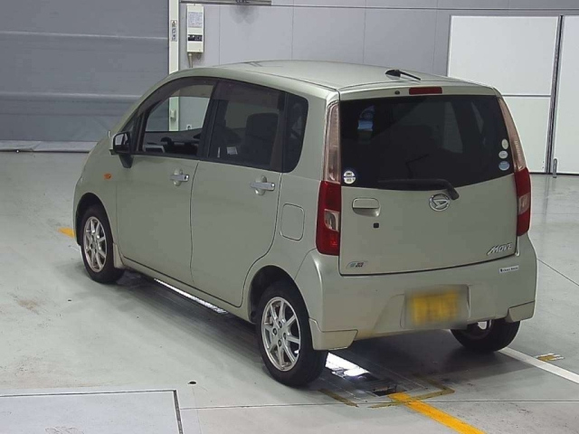 DAIHATSU MOVE 2011