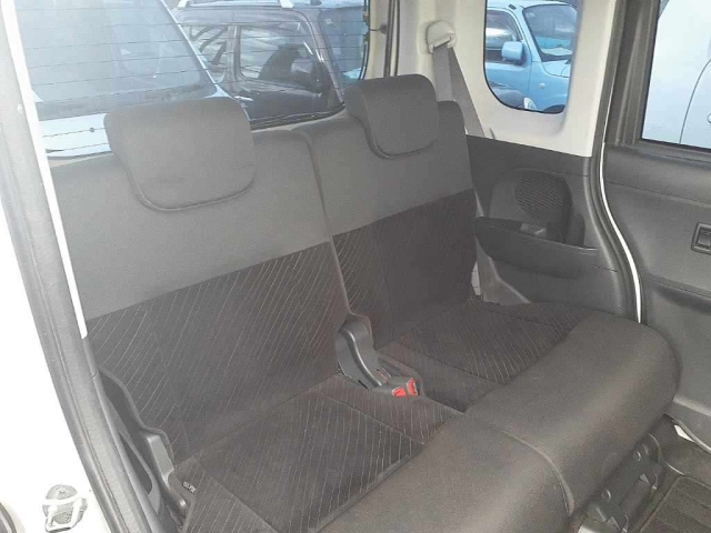 DAIHATSU TANTO 2015