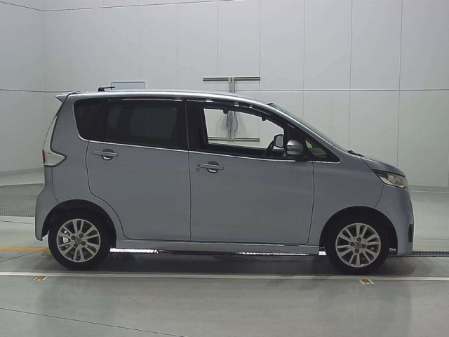 NISSAN DAYZ 2014