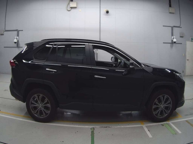 TOYOTA RAV4 2022