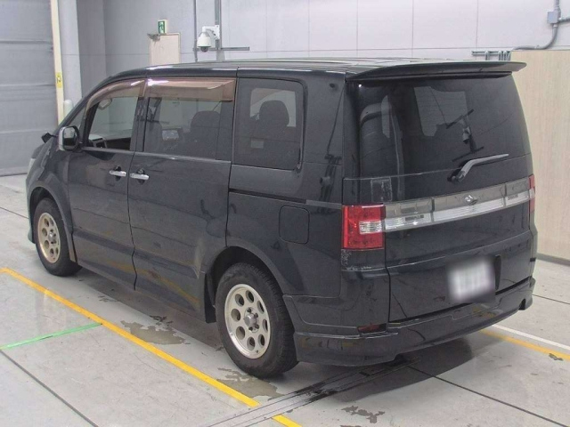 MITSUBISHI DELICA D5 2008