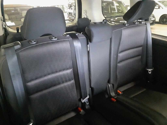 NISSAN SERENA 2017