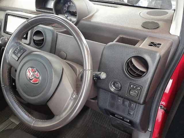 TOYOTA SPADE 2014
