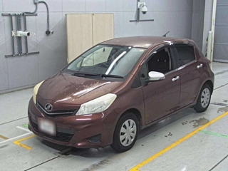 TOYOTA VITZ 2012