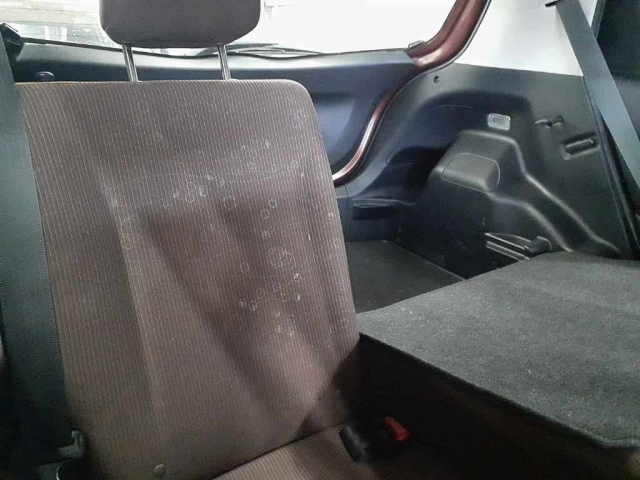 TOYOTA VITZ 2012