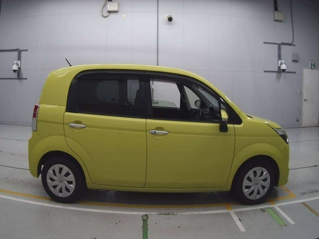 TOYOTA SPADE 2014