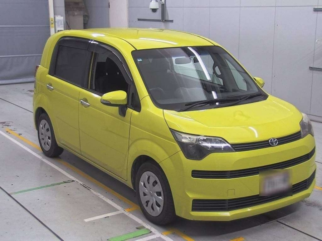 TOYOTA SPADE 2014
