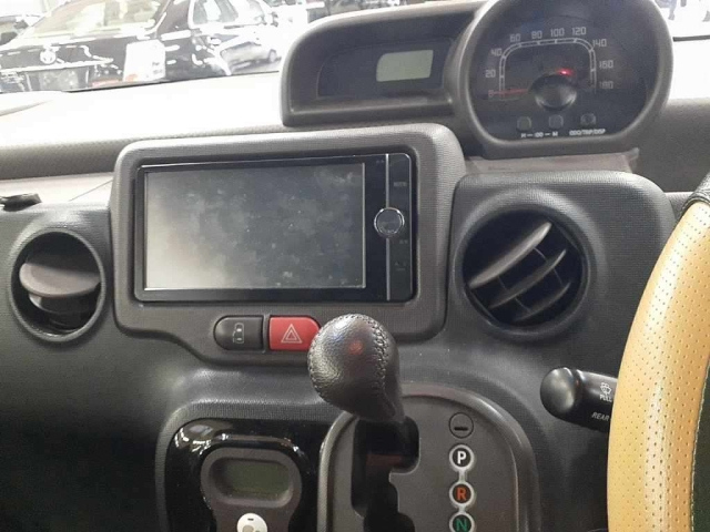 TOYOTA SPADE 2014