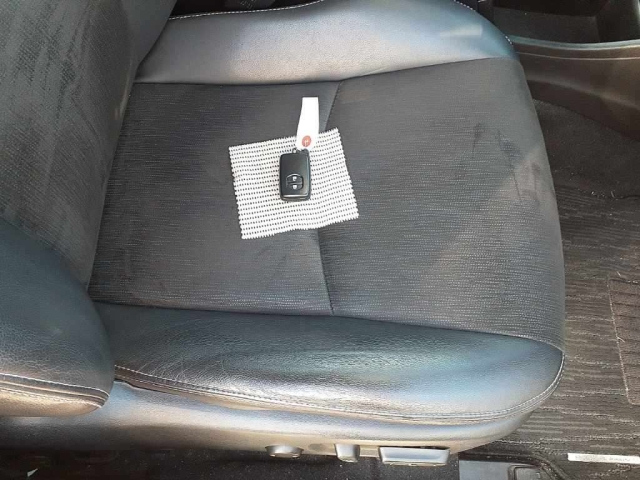 TOYOTA PRIUS ALPHA 2014