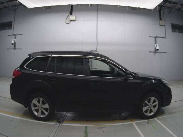 SUBARU LEGACY OUTBACK 2013