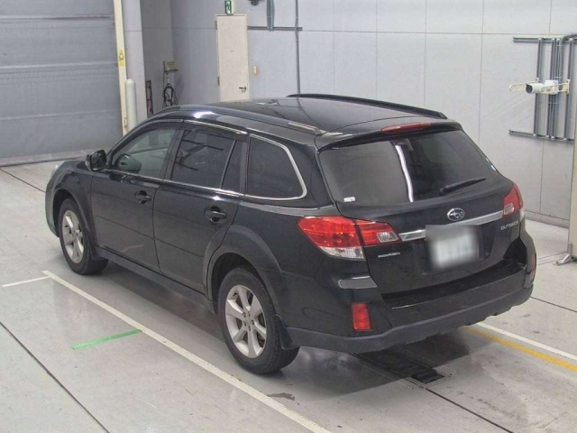 SUBARU LEGACY OUTBACK 2013