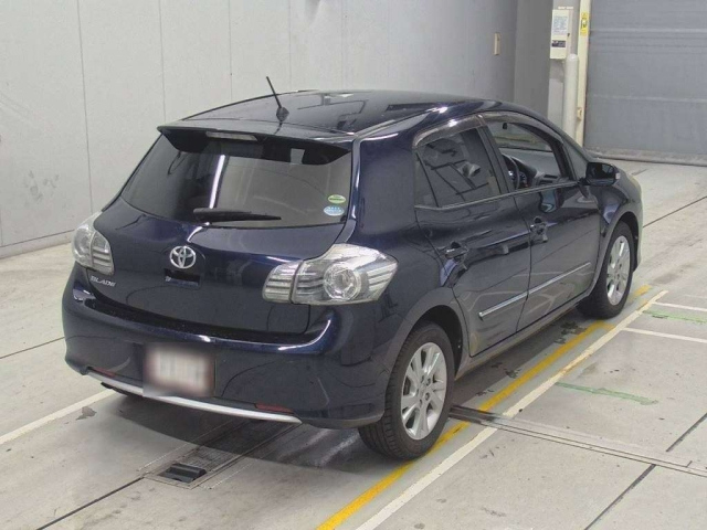 TOYOTA BLADE 2010