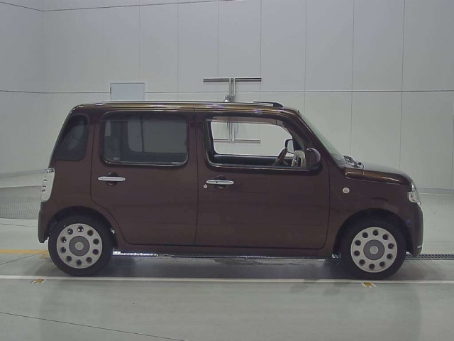 DAIHATSU MIRA 2012