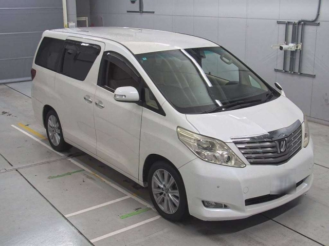 TOYOTA ALPHARD 2010