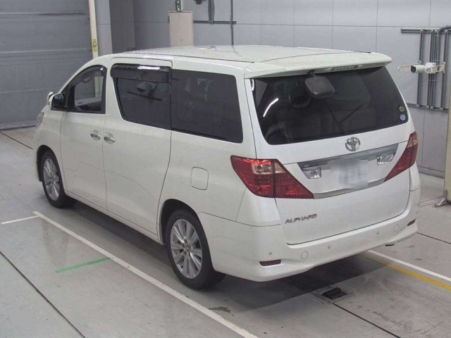 TOYOTA ALPHARD 2010