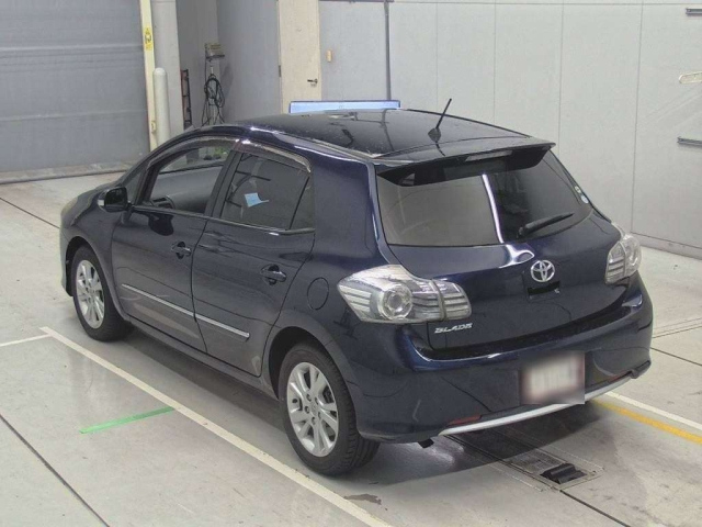 TOYOTA BLADE 2010