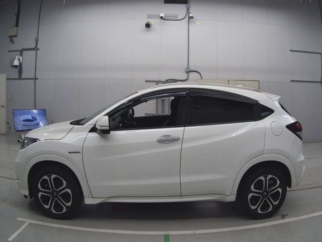 HONDA VEZEL 2015