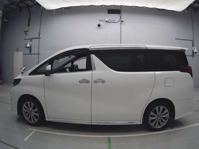 TOYOTA ALPHARD 2021