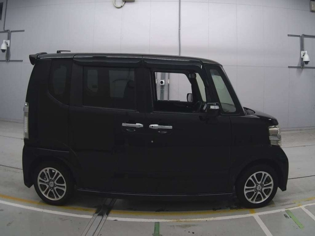 HONDA N BOX 2014